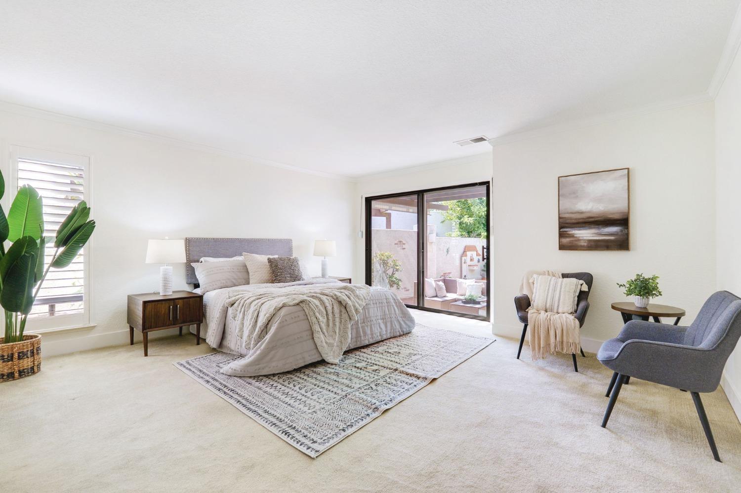 Lake Terrace Circle, Davis, California image 15