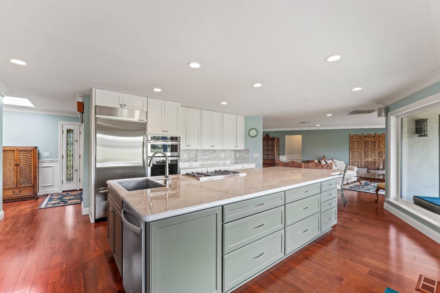 Fairway Court, Auburn, California image 5