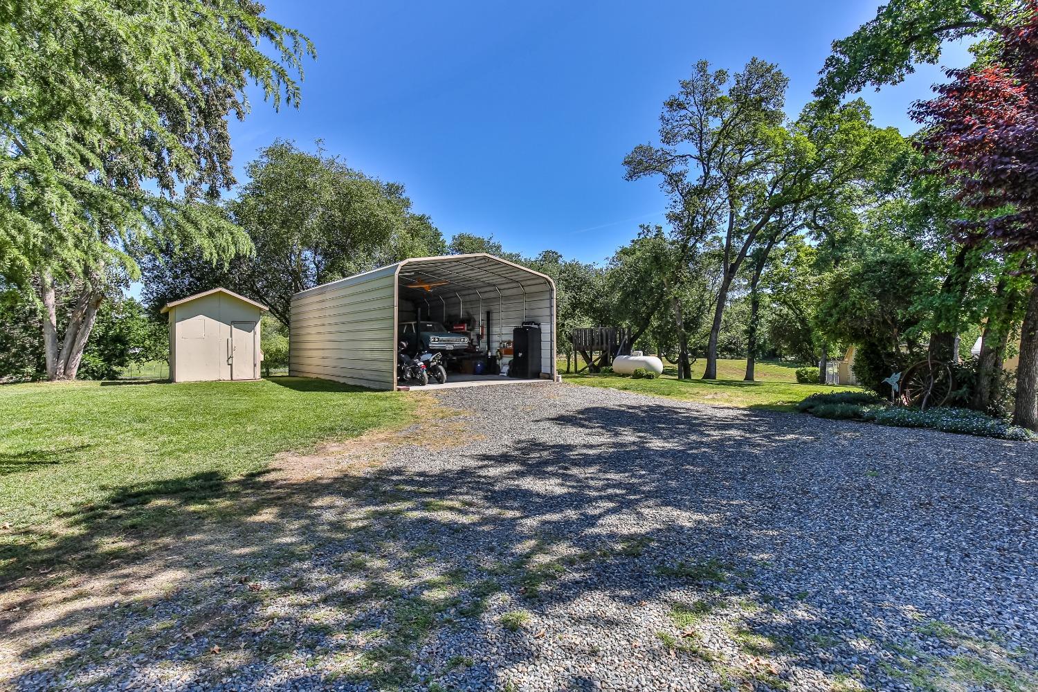 Dias Lane, Loomis, California image 11