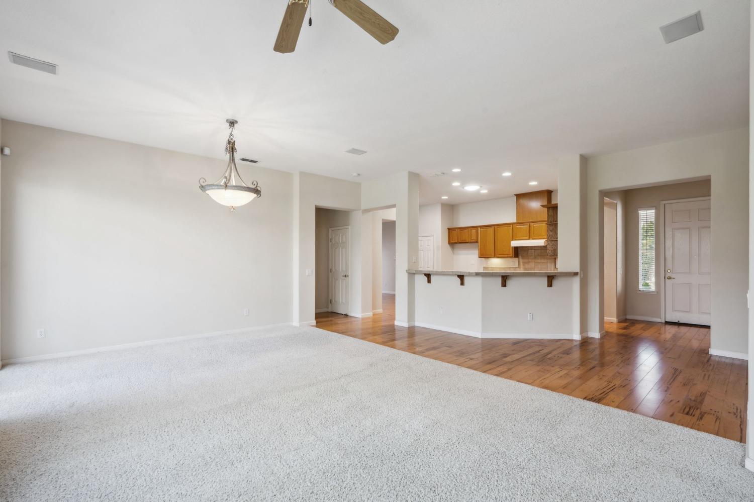 Mission Hills Drive, Sacramento, California image 11