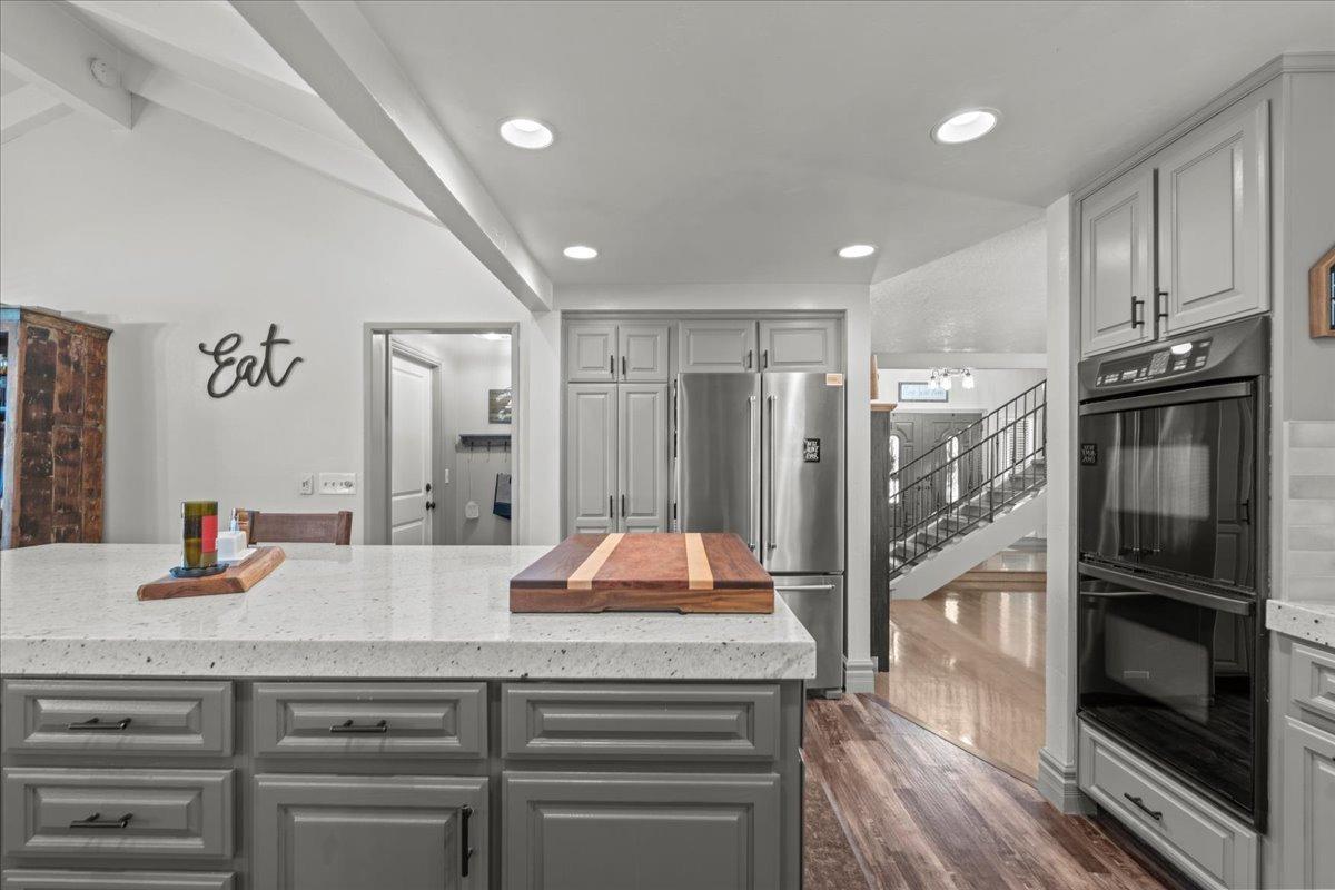 Candlewood Place, Riverbank, California image 17