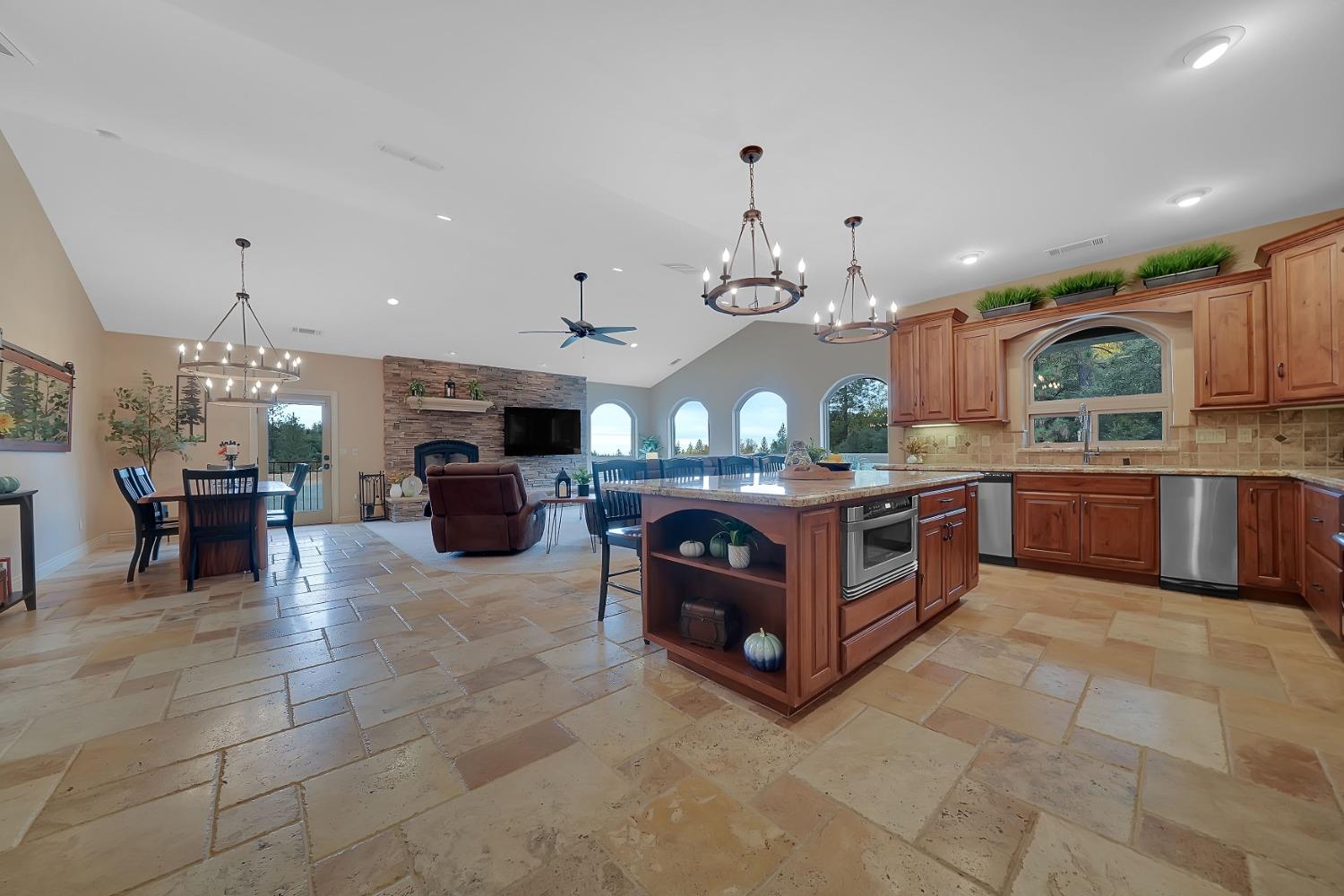 Detail Gallery Image 9 of 88 For 13707 Petersen Ranch Dr, Pine Grove,  CA 95665 - 3 Beds | 2/1 Baths