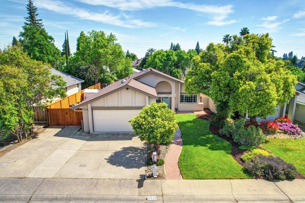 Detail Gallery Image 1 of 41 For 6630 Thunderhead Cir, Orangevale,  CA 95662 - 3 Beds | 2 Baths