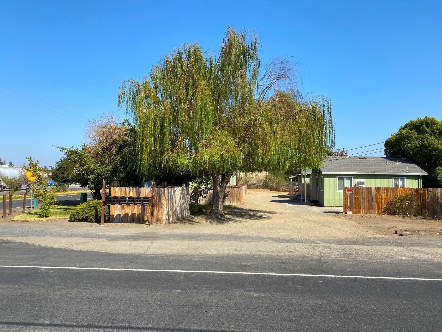 N Highway 99, Lodi, California image 4