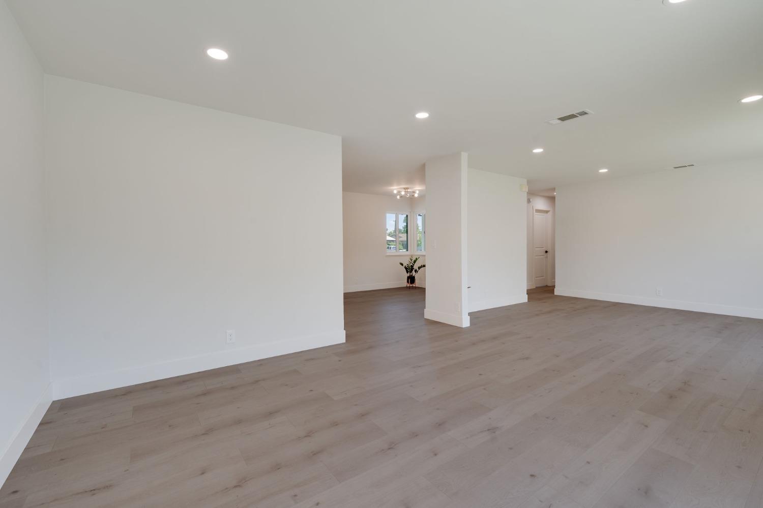Saybrook Drive, Citrus Heights, California image 18