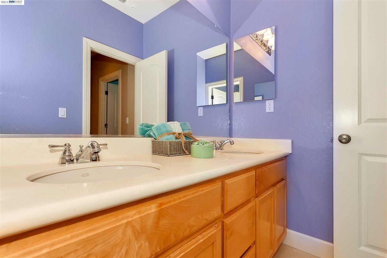 Detail Gallery Image 23 of 29 For 2159 Mornington Ln, San Ramon,  CA 94582 - 4 Beds | 3 Baths