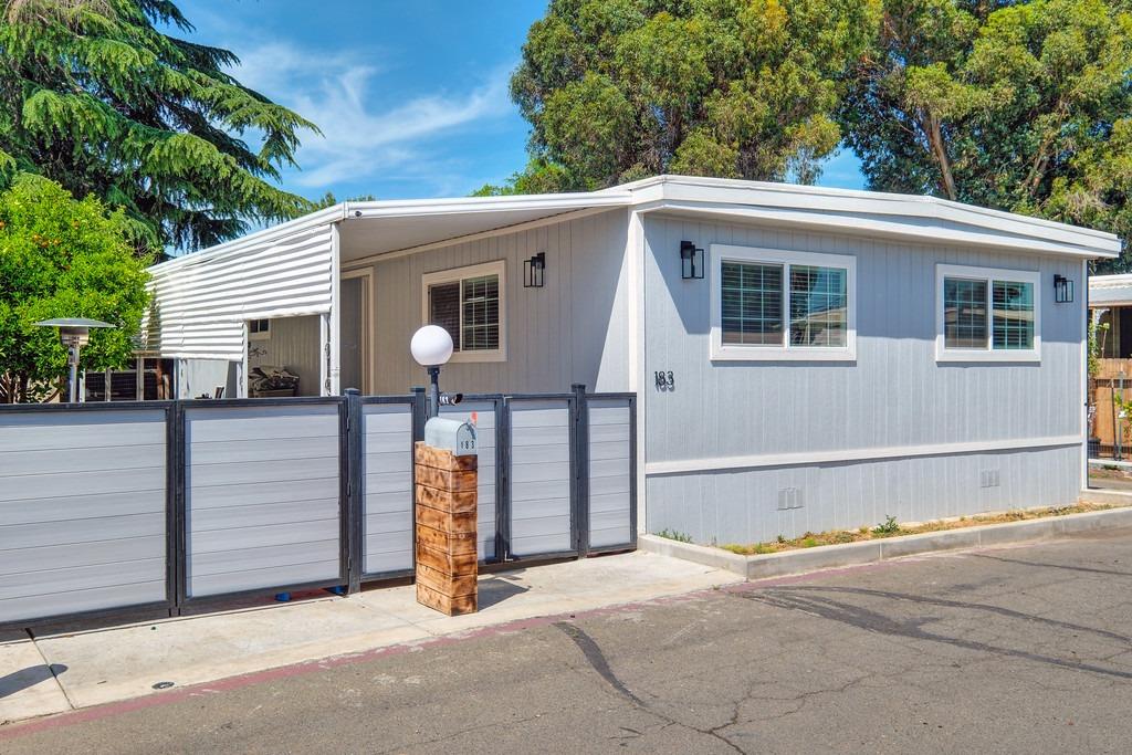 Detail Gallery Image 1 of 41 For 6025 Dias Ave 183, Sacramento,  CA 95824 - 2 Beds | 2 Baths