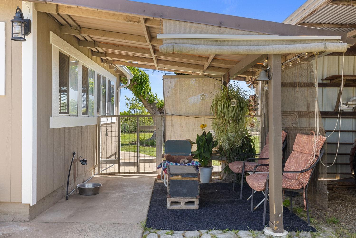 N Graham Road, Acampo, California image 33