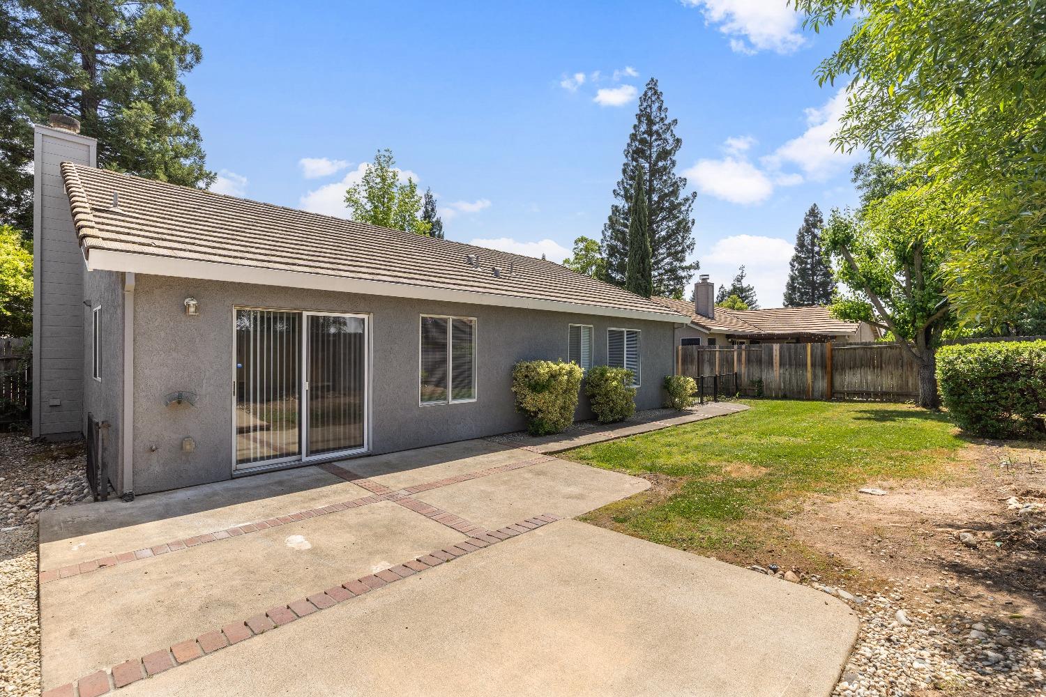Chilton Drive, Roseville, California image 38