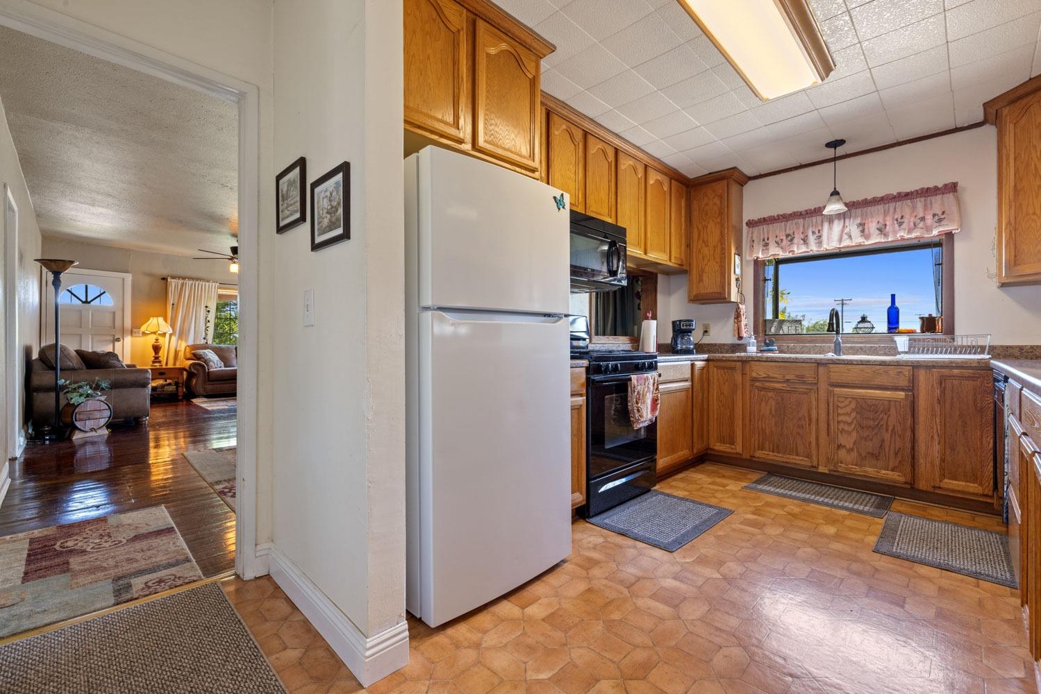 N Graham Road, Acampo, California image 23
