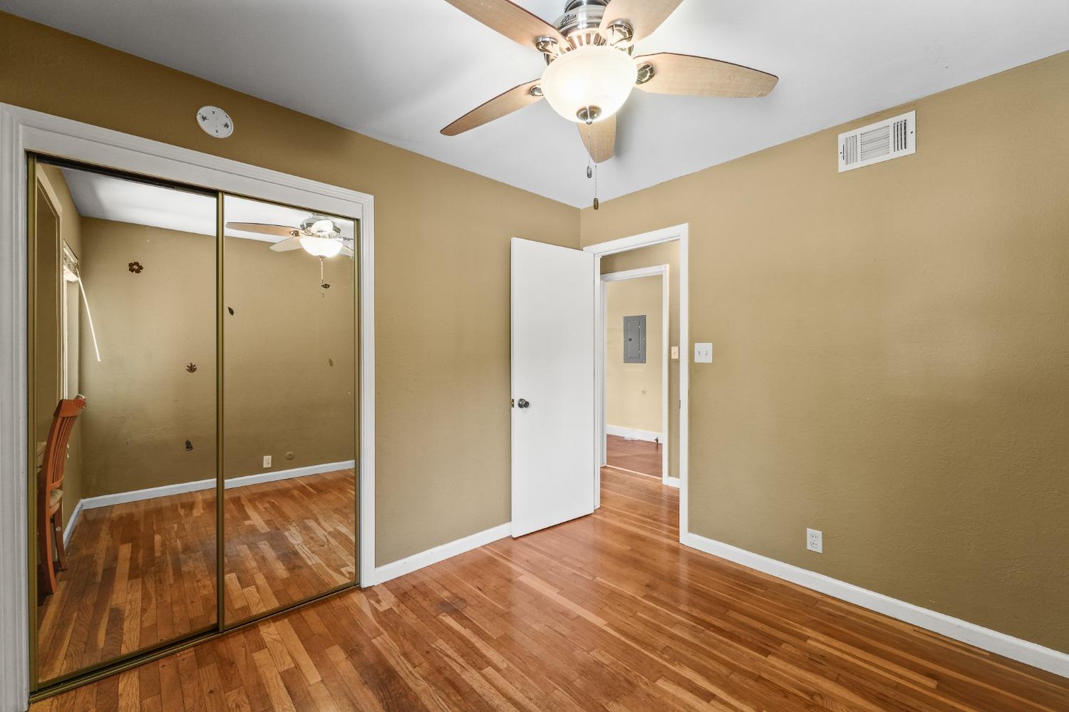 N Amber Way, Stockton, California image 27