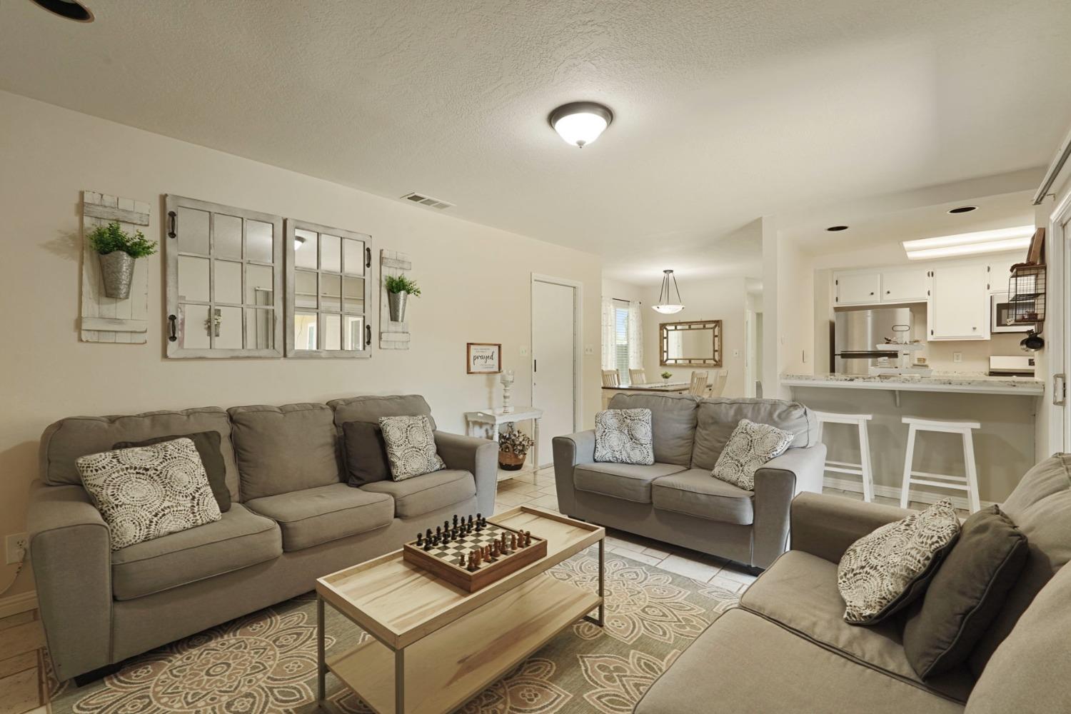 Detail Gallery Image 21 of 47 For 2572 Alexa Way, Stockton,  CA 95209 - 3 Beds | 2 Baths