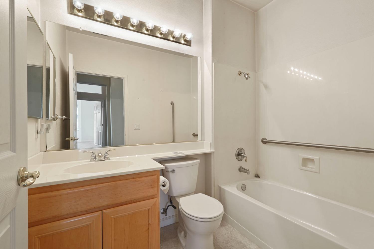 Detail Gallery Image 18 of 70 For 657 Prince Albert Way, Brentwood,  CA 94513 - 2 Beds | 2 Baths