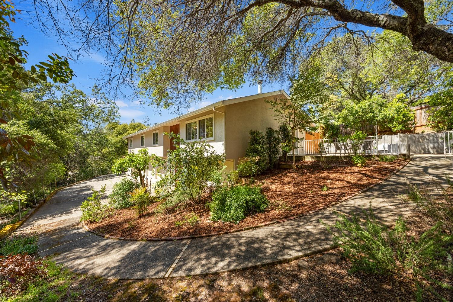Detail Gallery Image 7 of 77 For 3401 Oxford Ct, Cameron Park,  CA 95682 - 3 Beds | 2 Baths