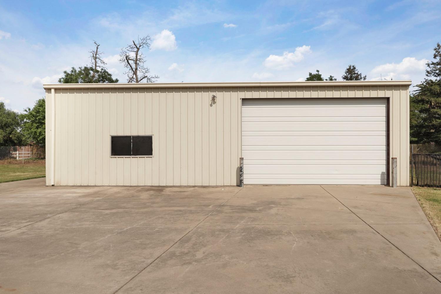 Detail Gallery Image 43 of 54 For 25292 White Fence Ct, Acampo,  CA 95220 - 4 Beds | 2 Baths