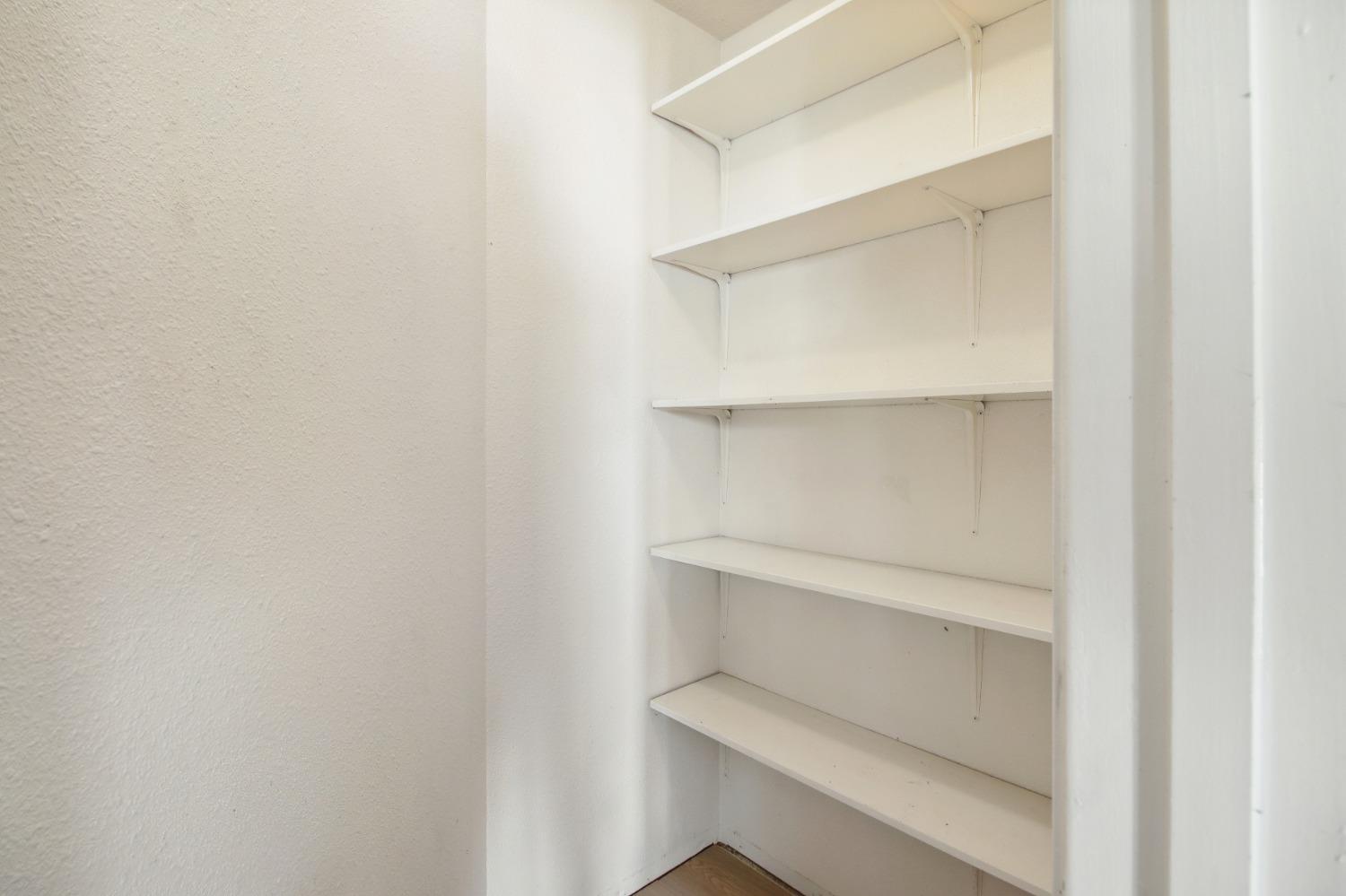 Detail Gallery Image 23 of 57 For 915 Eureka Ave, Davis,  CA 95616 - 6 Beds | 5 Baths
