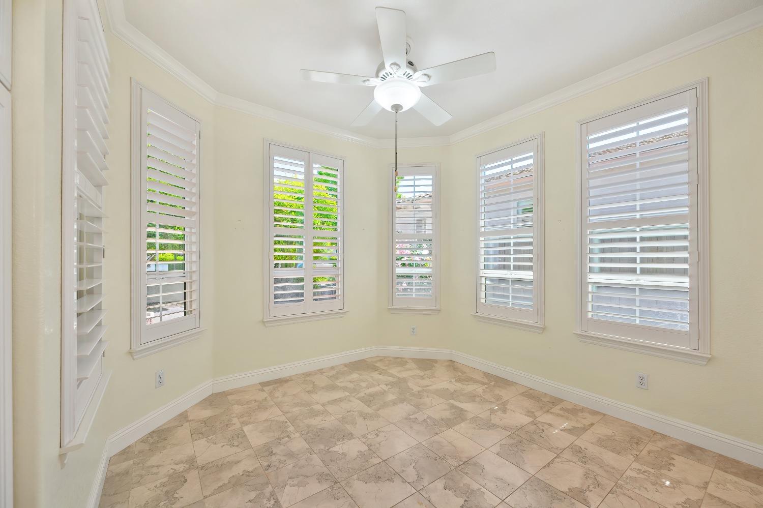 Detail Gallery Image 12 of 24 For 251 Perazul Cir, Sacramento,  CA 95835 - 1 Beds | 2 Baths
