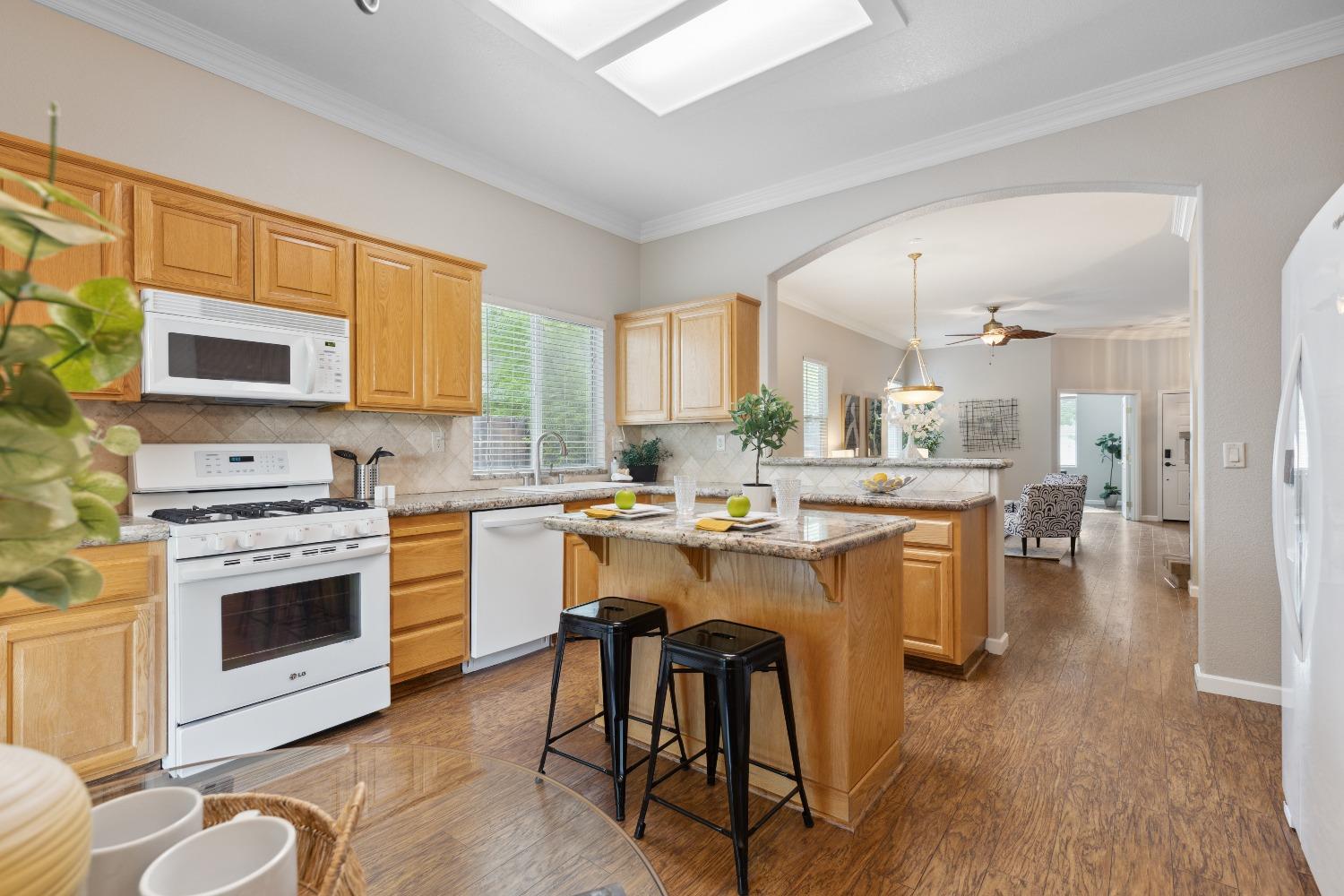 Wildflower Drive, Roseville, California image 7