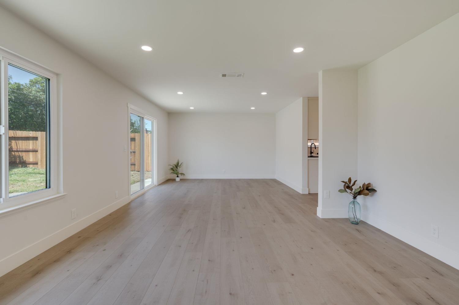 Saybrook Drive, Citrus Heights, California image 30