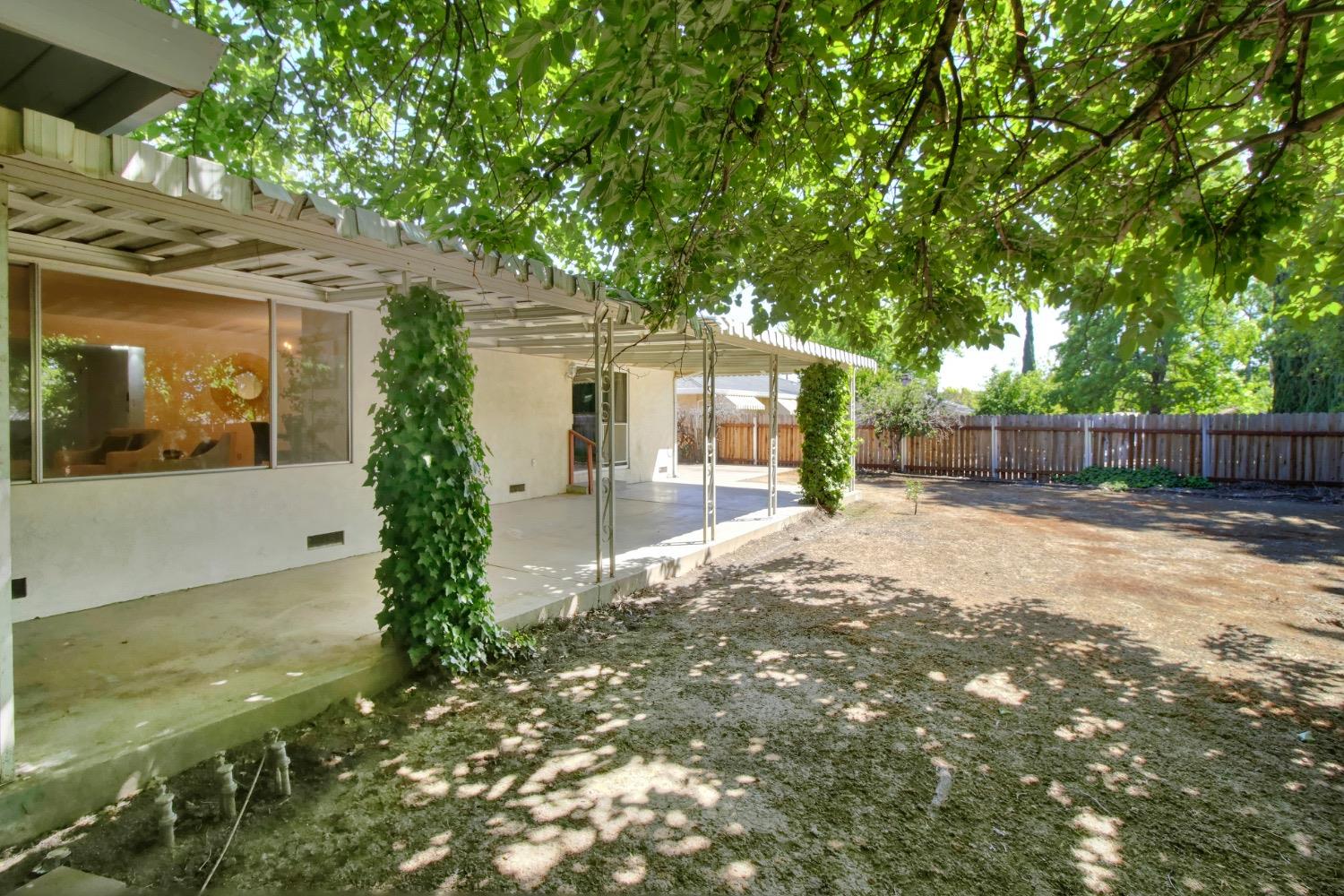 Garfield Avenue, Carmichael, California image 37