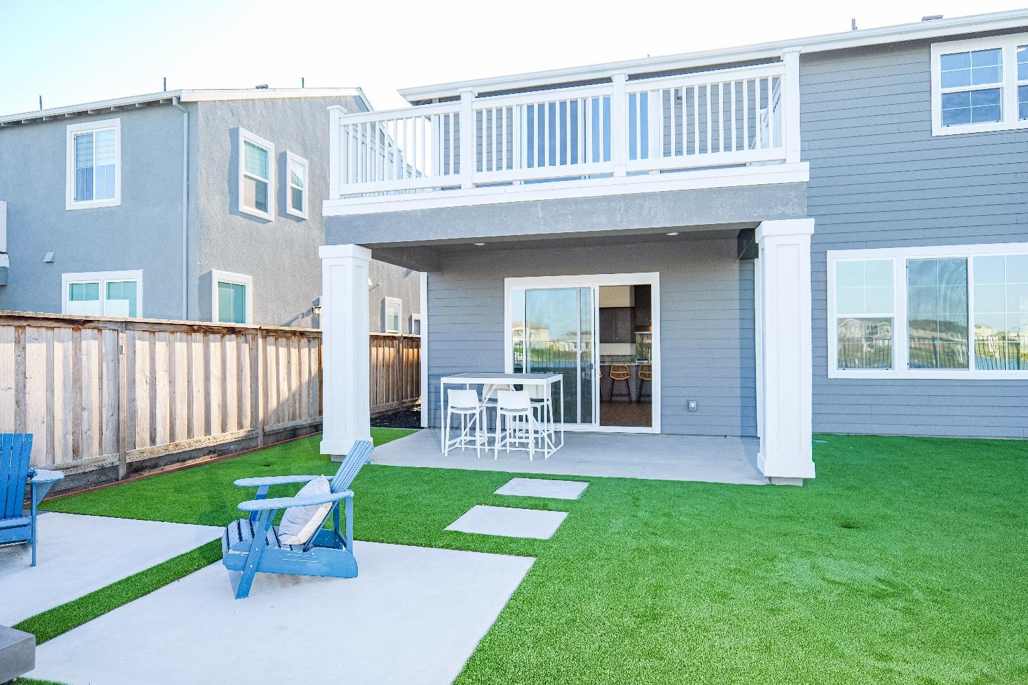 Detail Gallery Image 4 of 34 For 15912 Duggar Dr, Lathrop,  CA 95330 - 5 Beds | 4/1 Baths
