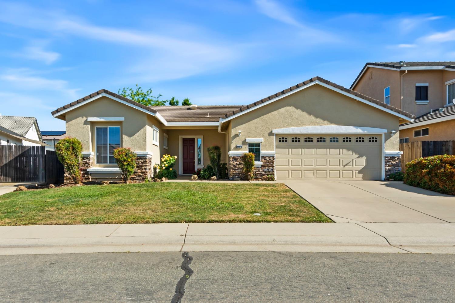 Mission Hills Drive, Sacramento, California image 1