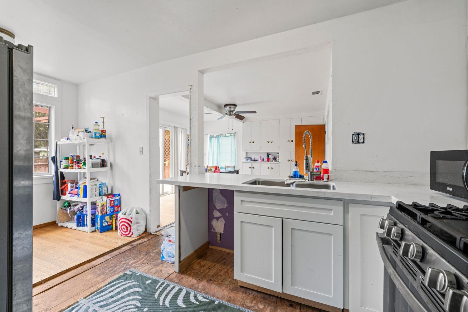 Detail Gallery Image 10 of 43 For 5148 Marconi Ave, Carmichael,  CA 95608 - 3 Beds | 2 Baths