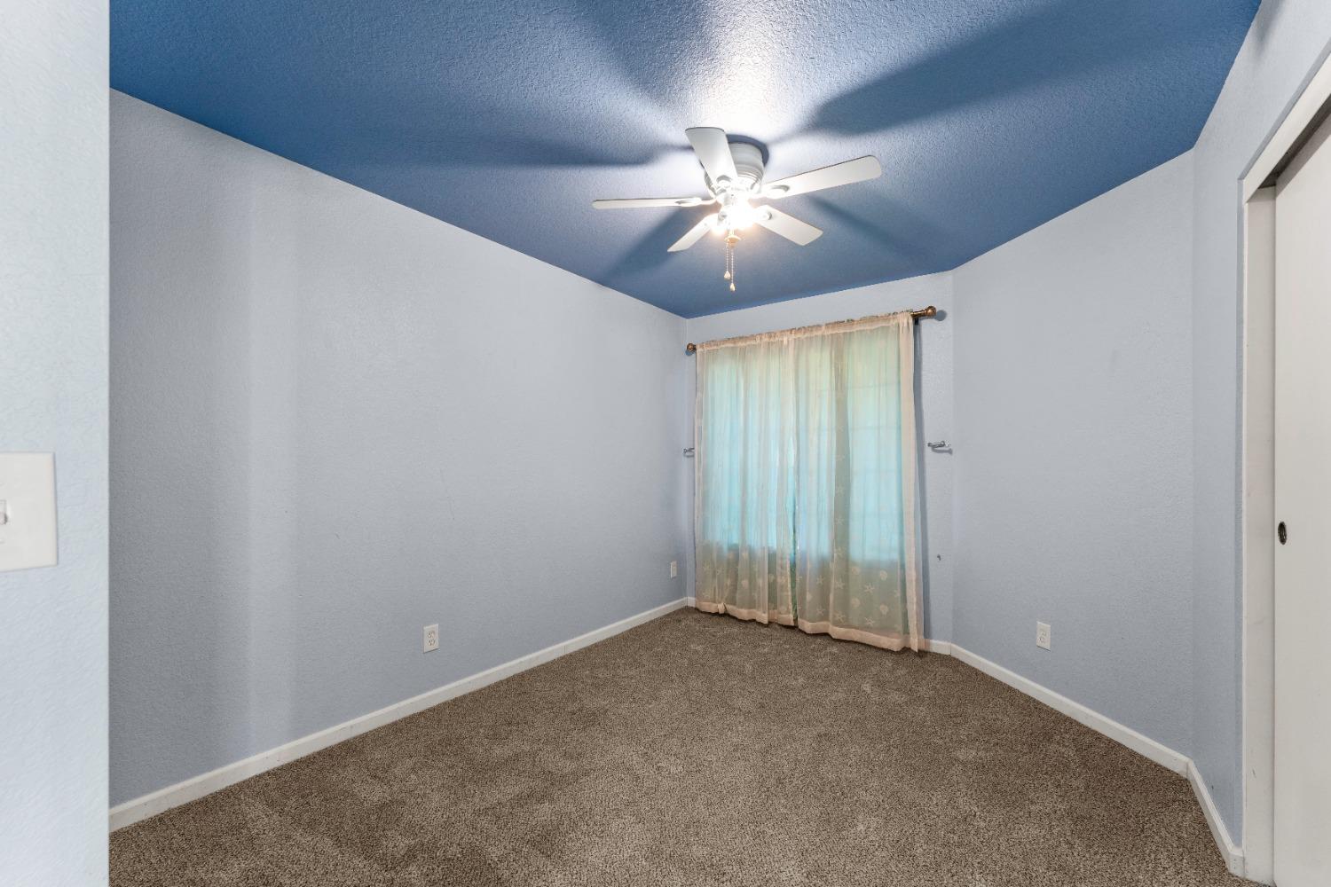 Detail Gallery Image 13 of 24 For 8156 Westray Dr, Sacramento,  CA 95829 - 3 Beds | 2 Baths