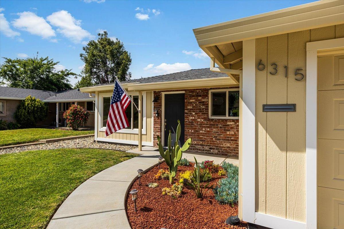 Edgerton Way, Carmichael, California image 2