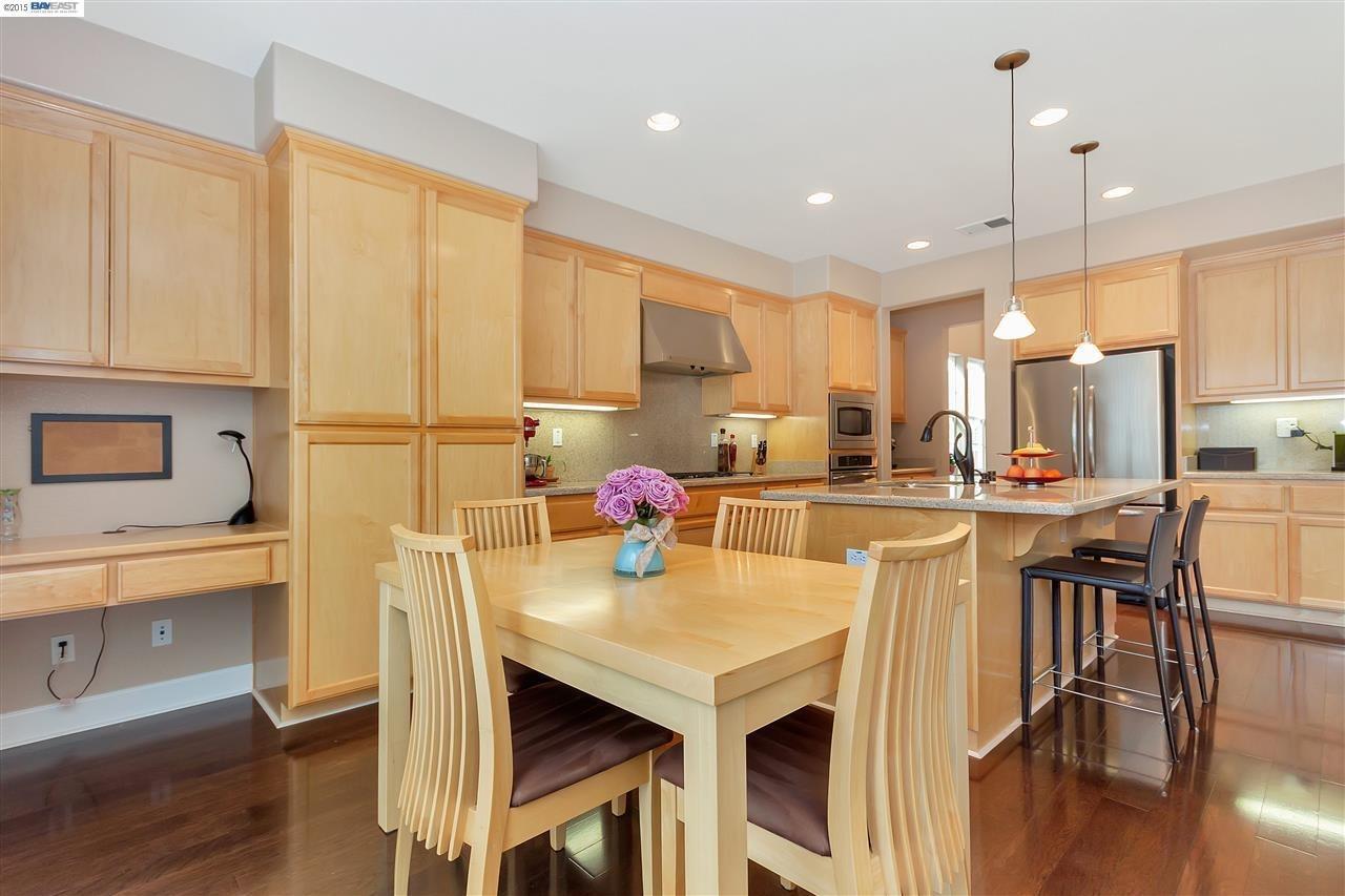 Detail Gallery Image 5 of 29 For 2159 Mornington Ln, San Ramon,  CA 94582 - 4 Beds | 3 Baths