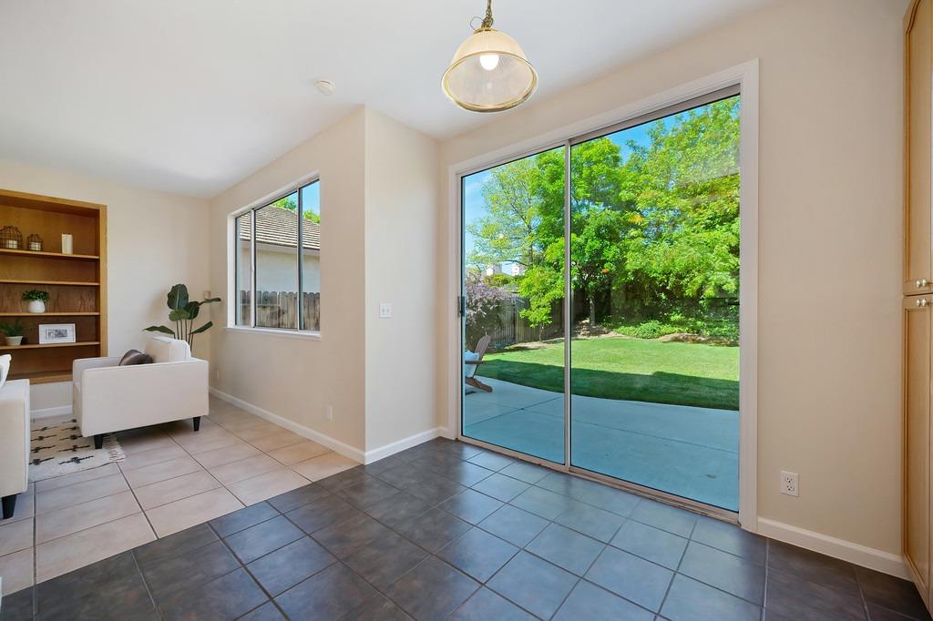 Knopfler Circle, Folsom, California image 19