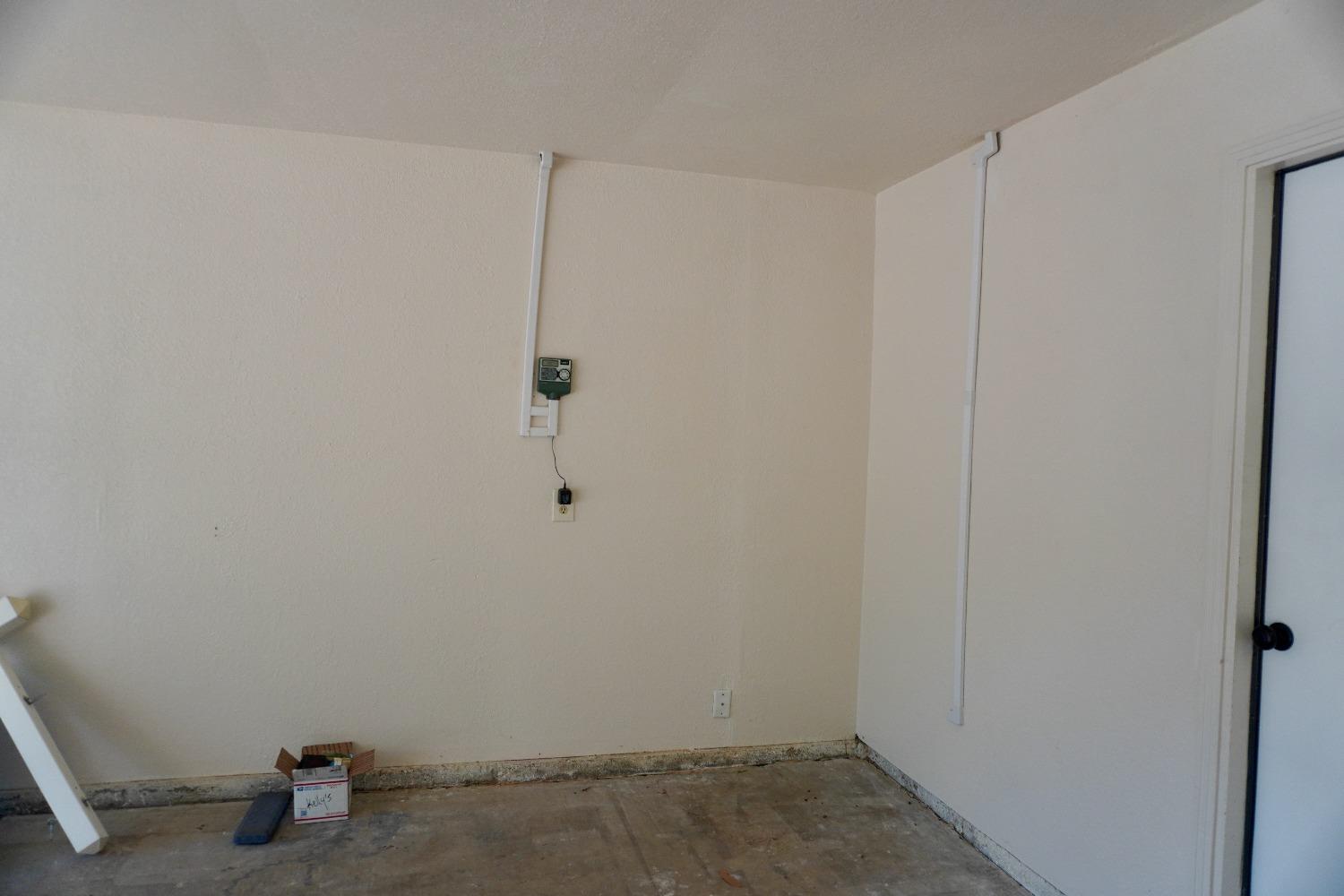 property-img