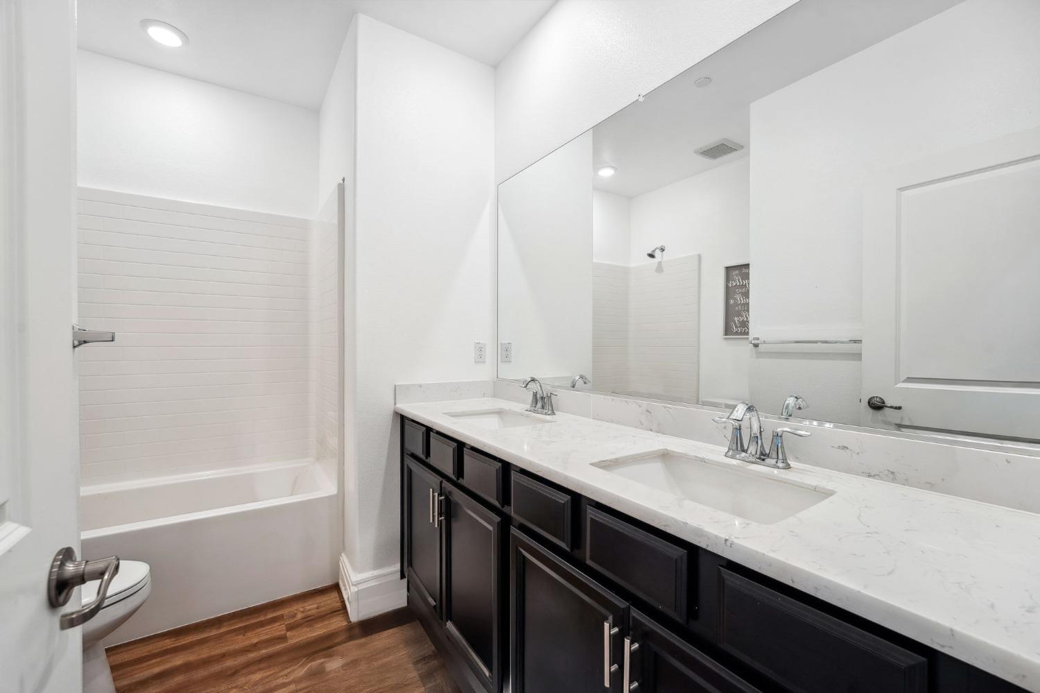 Abbeylane Way, Olivehurst, California image 21