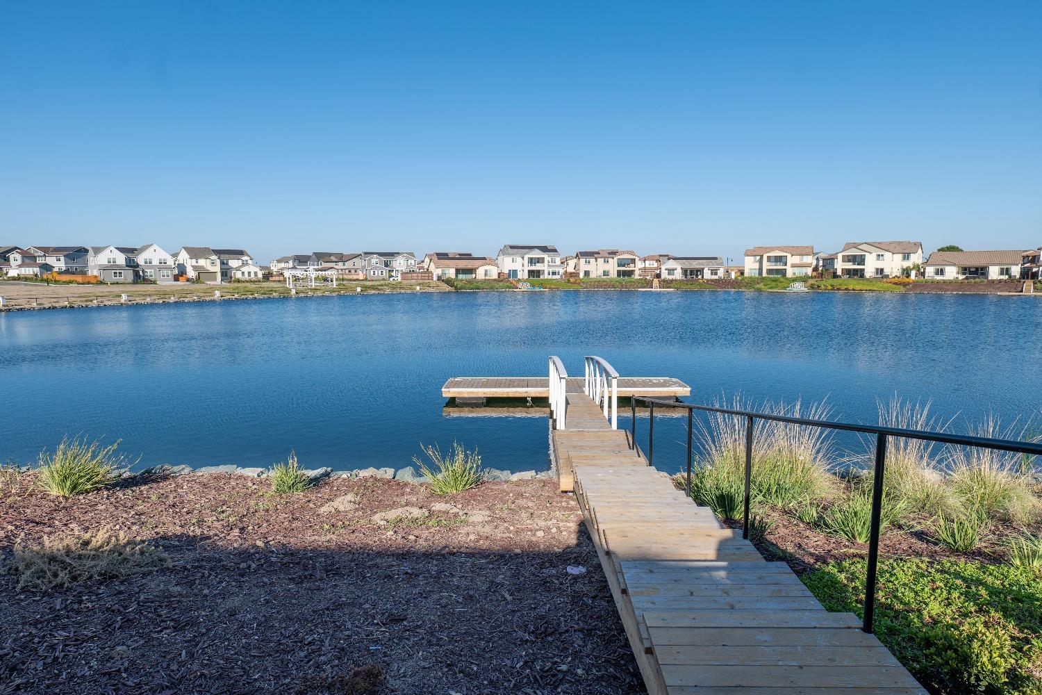 Detail Gallery Image 2 of 34 For 15912 Duggar Dr, Lathrop,  CA 95330 - 5 Beds | 4/1 Baths