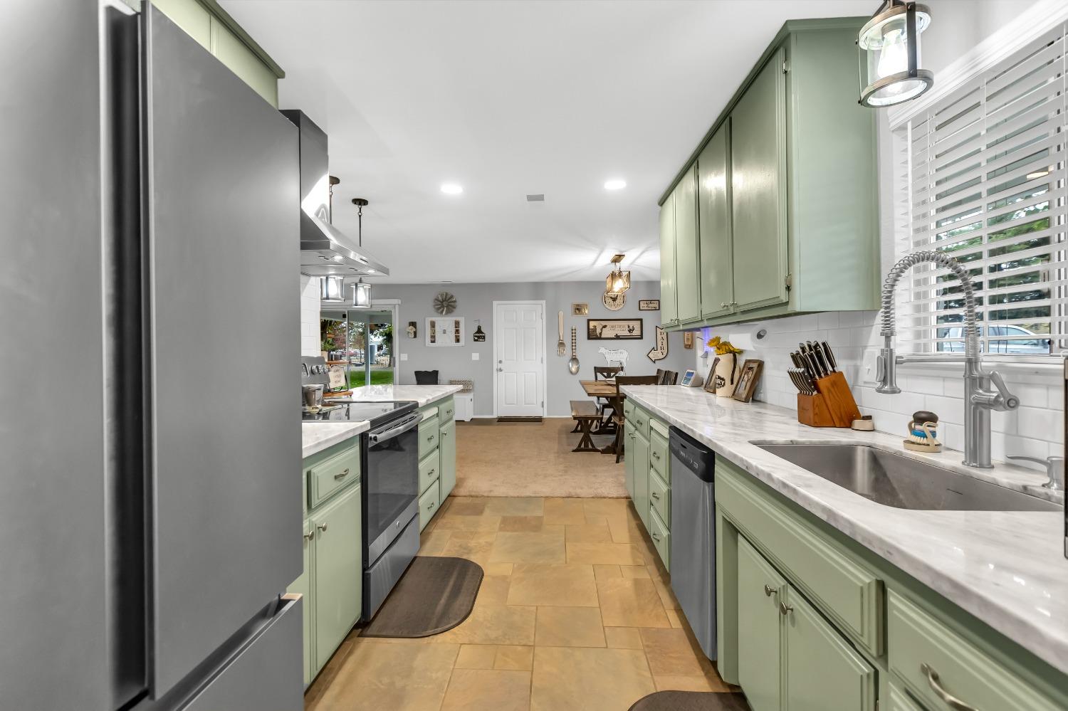 Detail Gallery Image 11 of 81 For 12184 Clay Station Rd, Herald,  CA 95638 - 3 Beds | 2 Baths