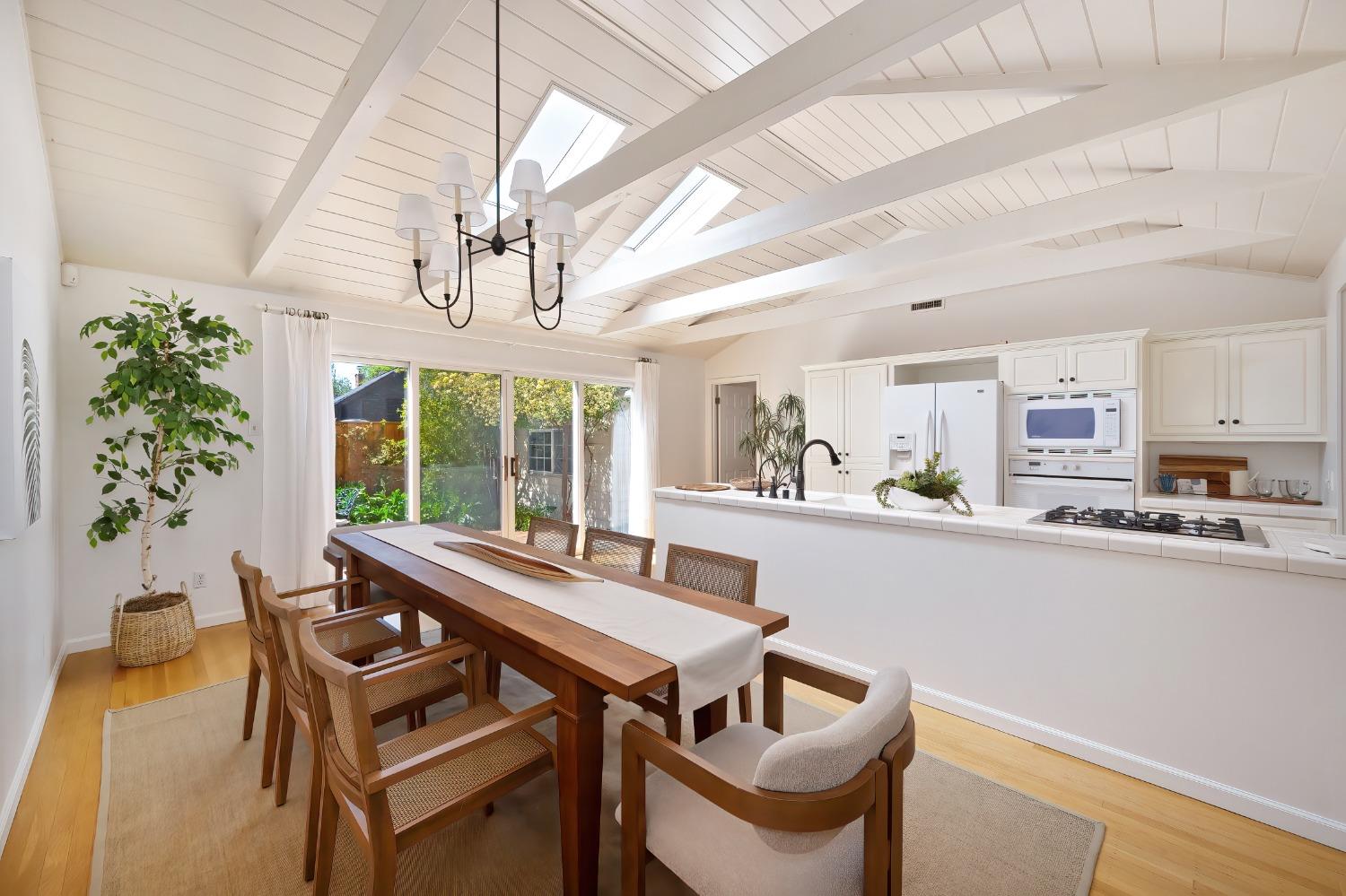 property-img