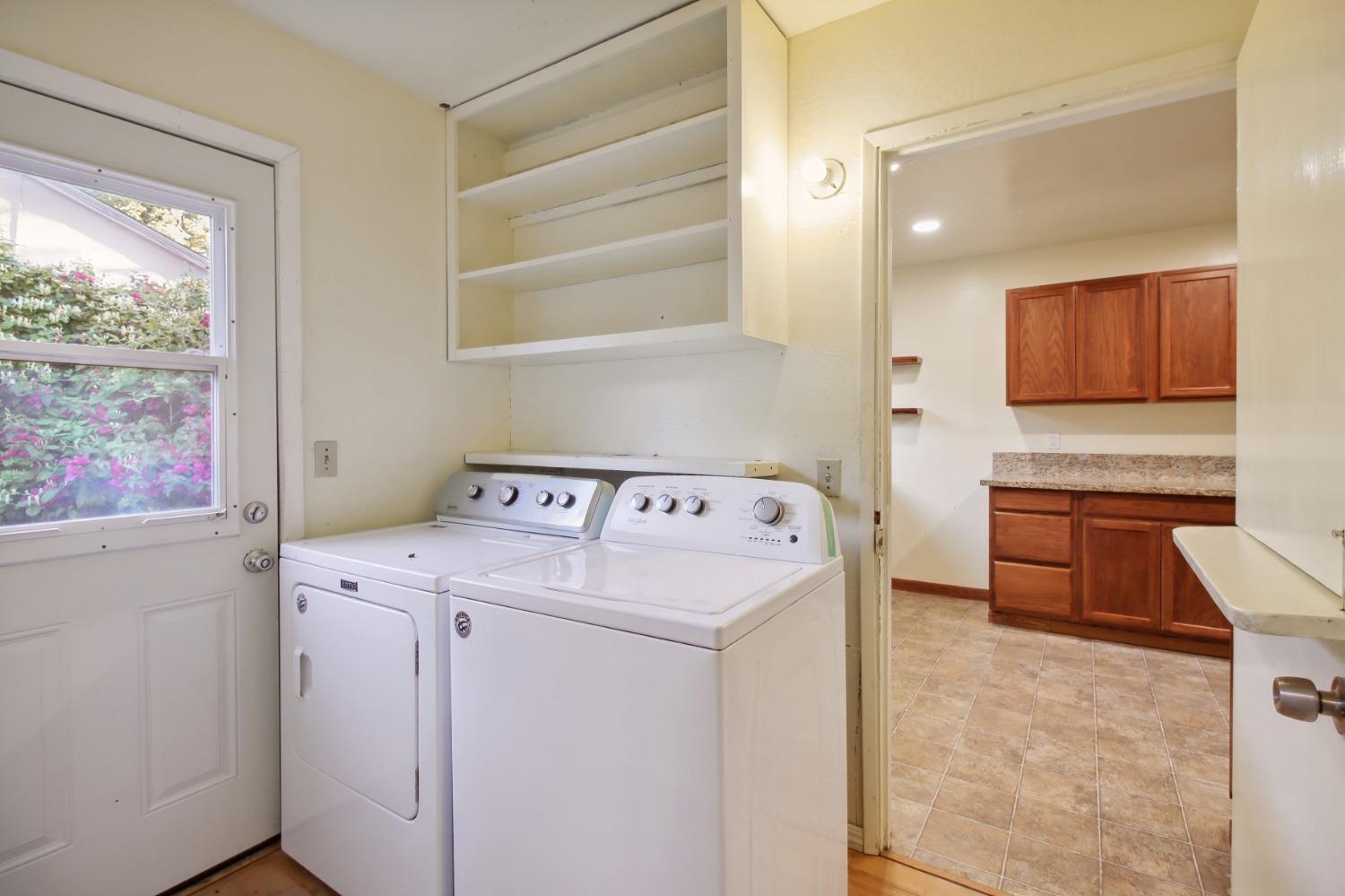 Detail Gallery Image 32 of 57 For 915 Eureka Ave, Davis,  CA 95616 - 6 Beds | 5 Baths