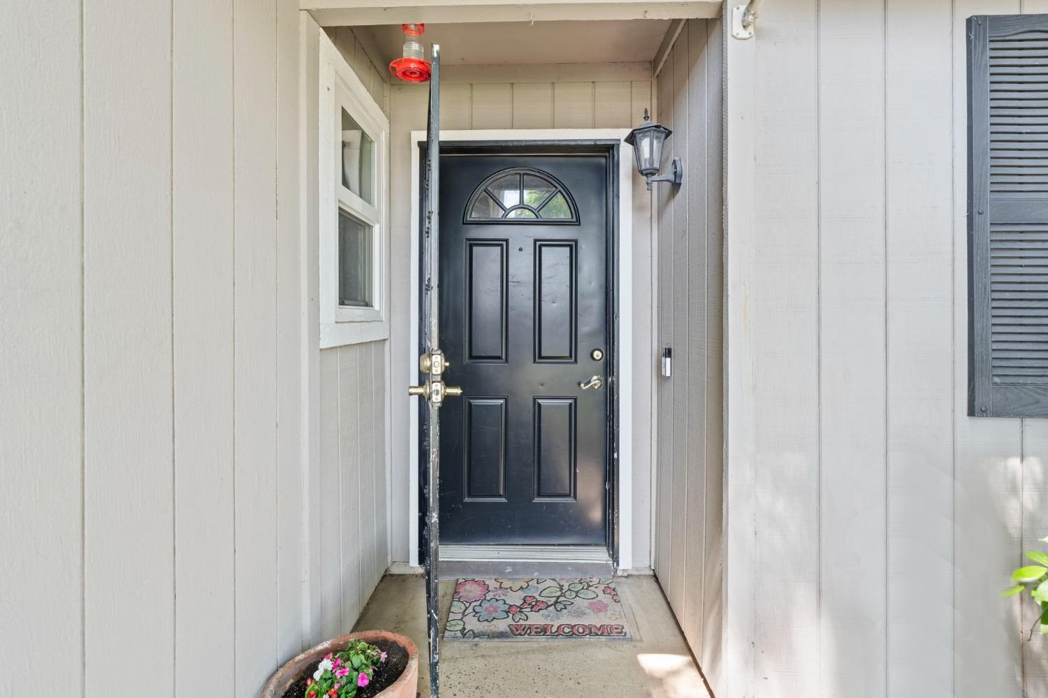 Detail Gallery Image 3 of 30 For 10197 Rockingham, Sacramento,  CA 95827 - 3 Beds | 2 Baths