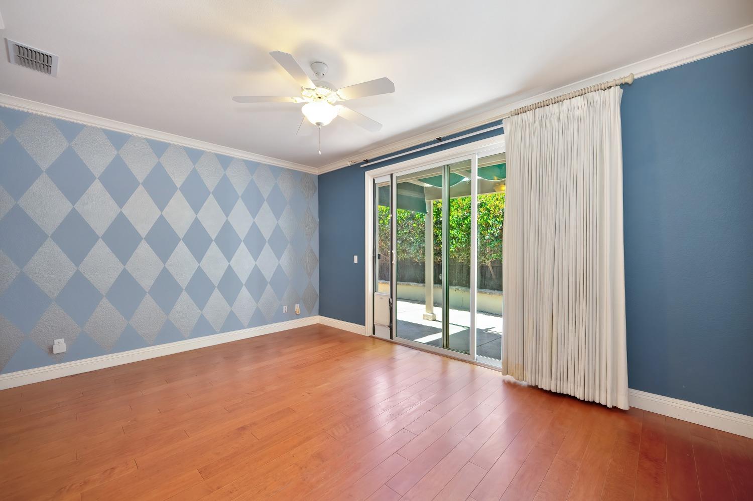 Detail Gallery Image 19 of 24 For 251 Perazul Cir, Sacramento,  CA 95835 - 1 Beds | 2 Baths