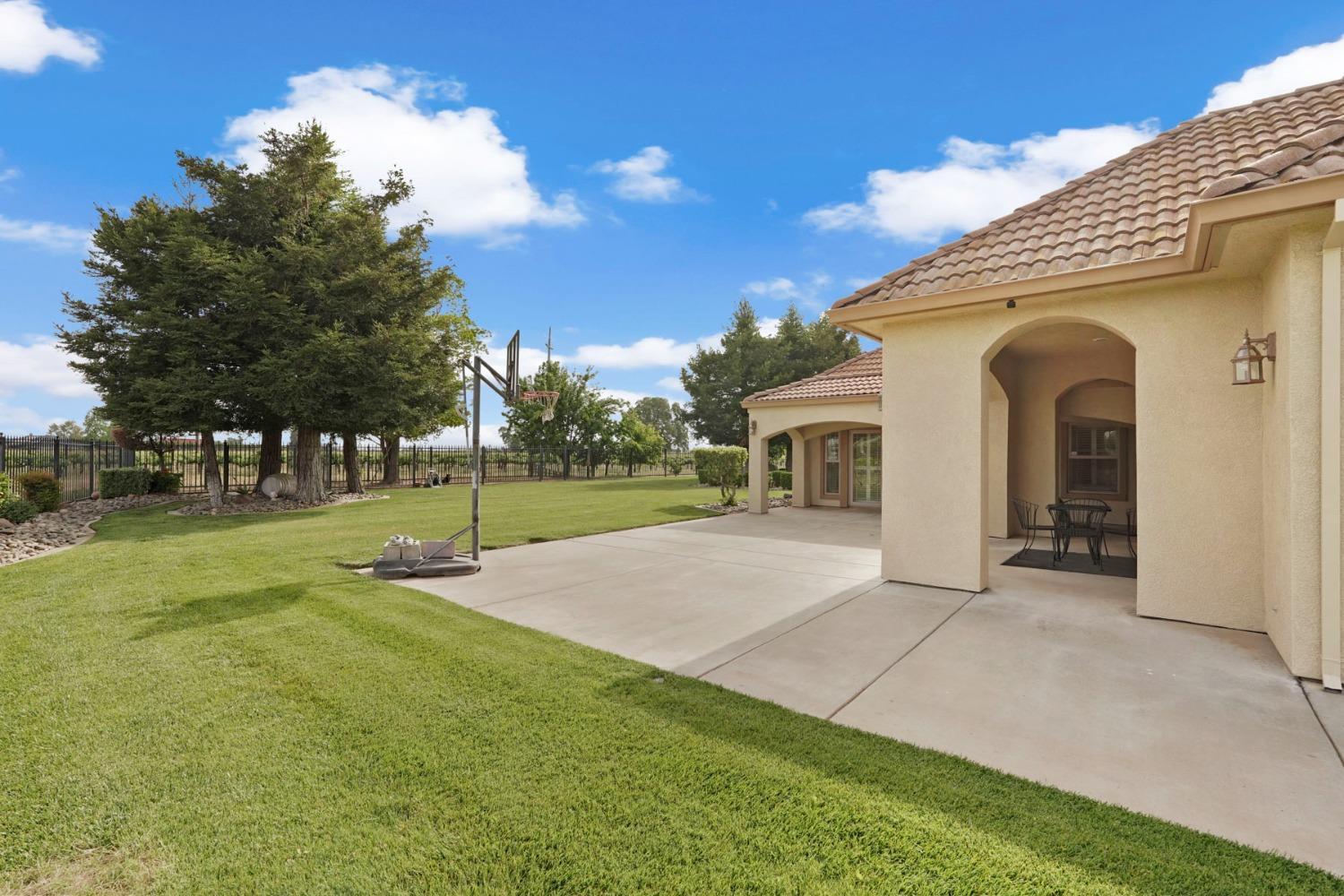 Detail Gallery Image 75 of 82 For 16355 N Highway 88, Lodi,  CA 95240 - 5 Beds | 4 Baths
