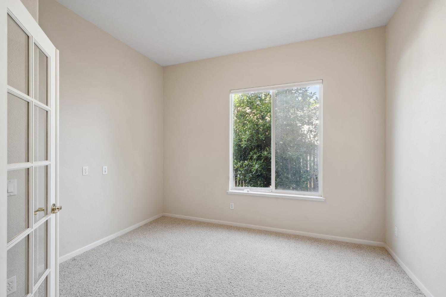 Mission Hills Drive, Sacramento, California image 26