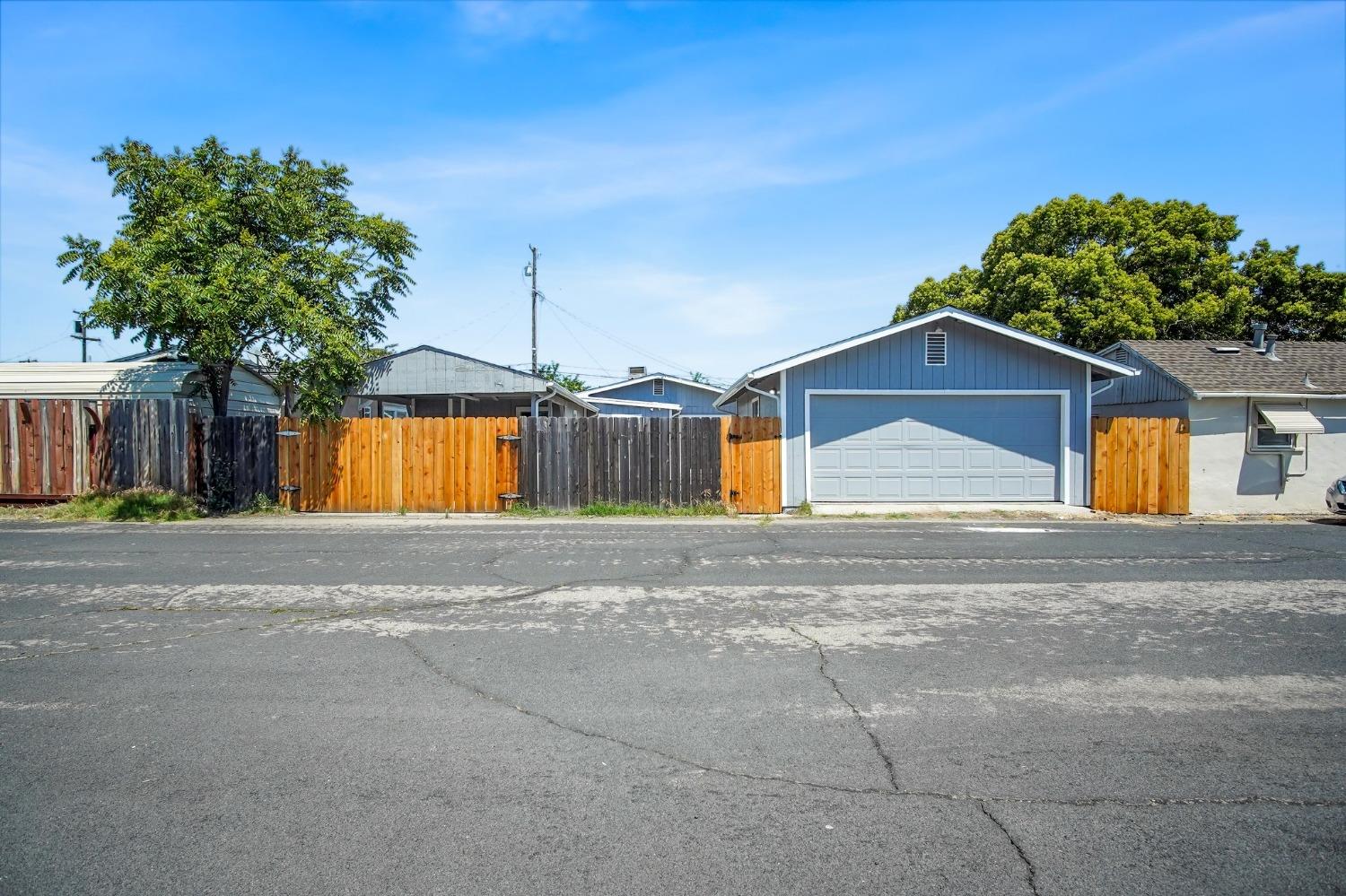 Edythe Street, Manteca, California image 22