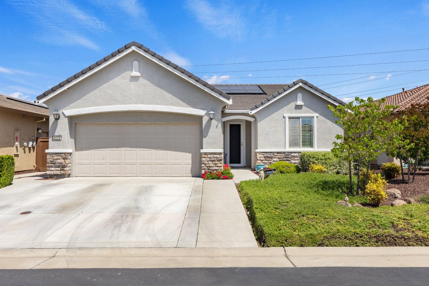 Detail Gallery Image 1 of 50 For 9273 Red Thistle Ct, Sacramento,  CA 95829 - 3 Beds | 2 Baths