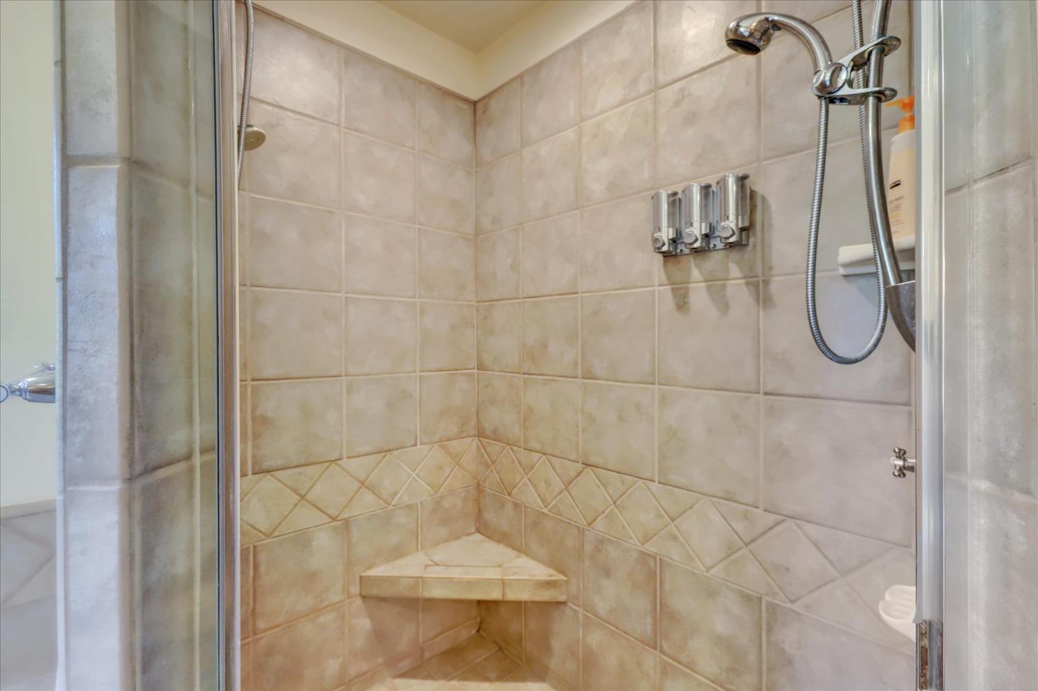 Detail Gallery Image 27 of 80 For 12673 Hoppy Hollow Rd, Grass Valley,  CA 95945 - 4 Beds | 3/1 Baths
