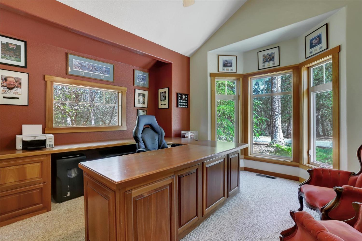 Detail Gallery Image 5 of 80 For 12673 Hoppy Hollow Rd, Grass Valley,  CA 95945 - 4 Beds | 3/1 Baths