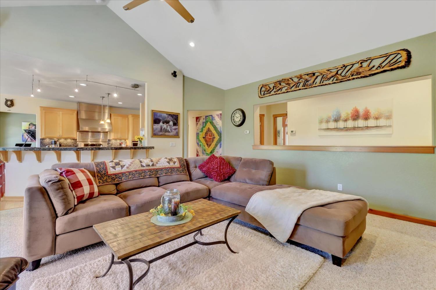 Detail Gallery Image 18 of 80 For 12673 Hoppy Hollow Rd, Grass Valley,  CA 95945 - 4 Beds | 3/1 Baths