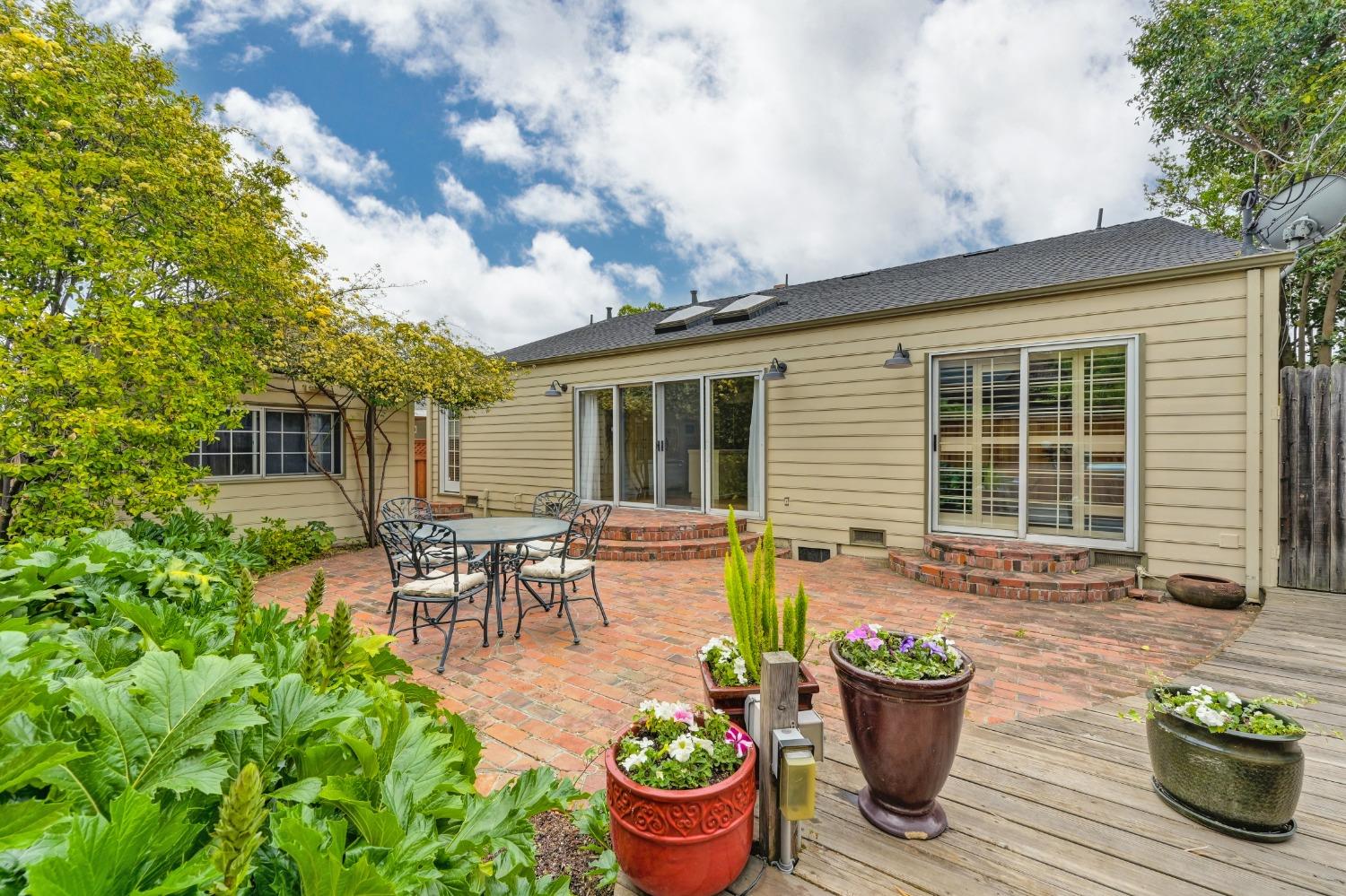 property-img