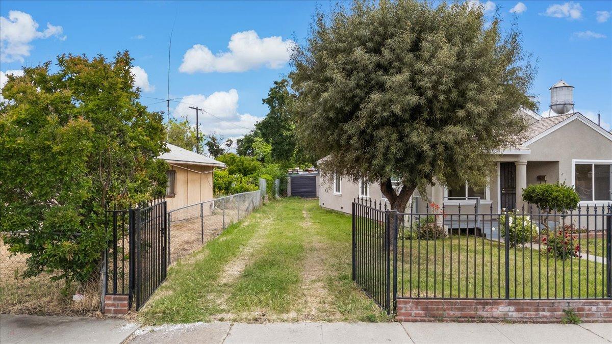 Sycamore Avenue, Stockton, California image 5