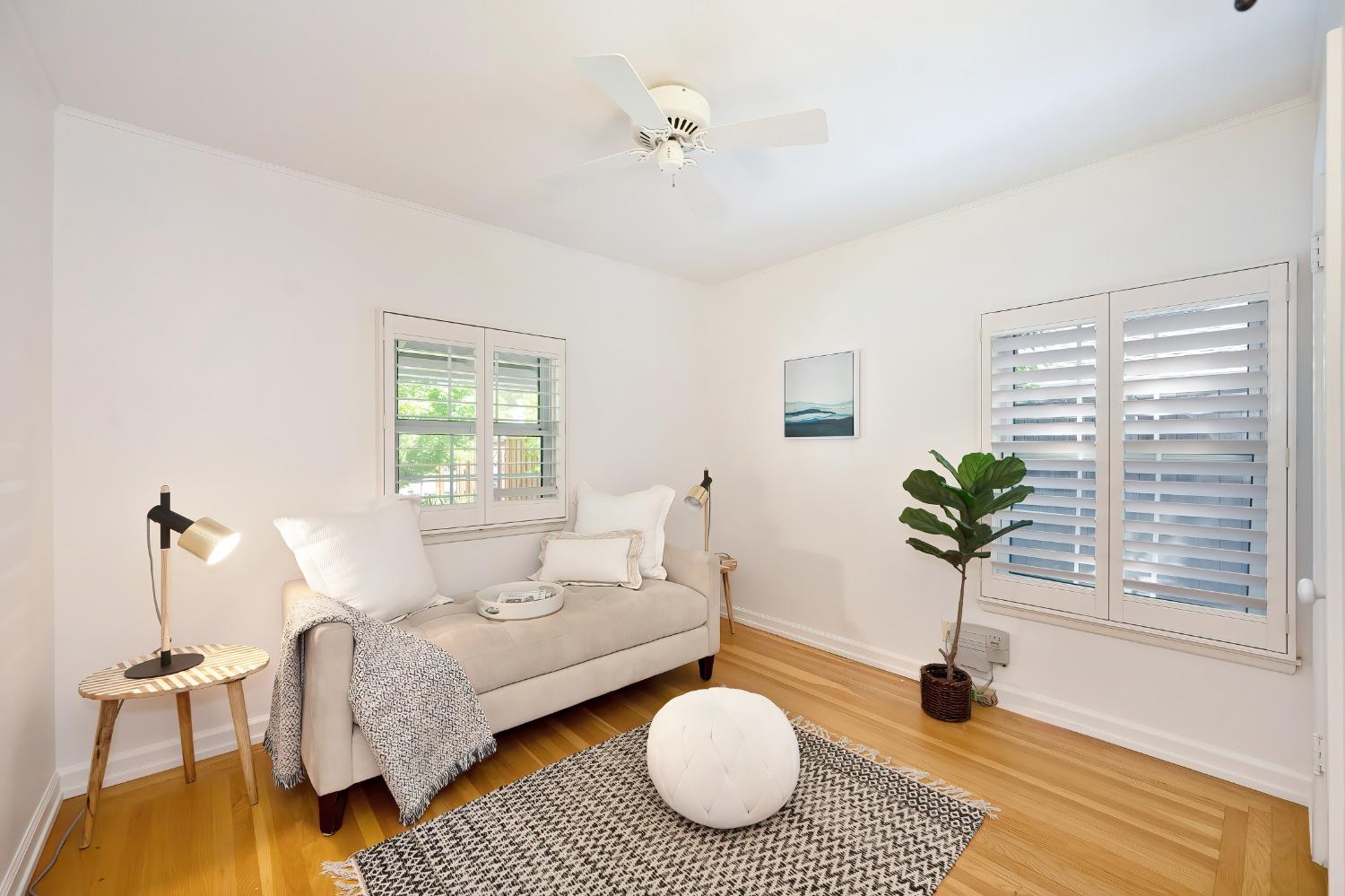 property-img