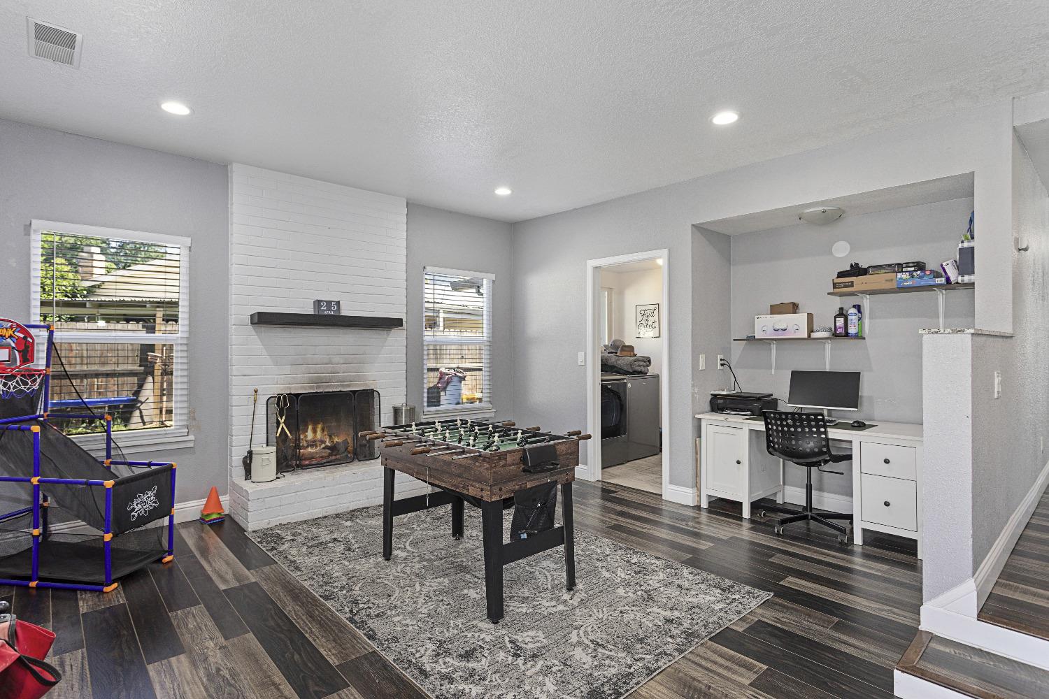 Detail Gallery Image 11 of 30 For 9722 Dublin Ct, Stockton,  CA 95209 - 3 Beds | 2/1 Baths